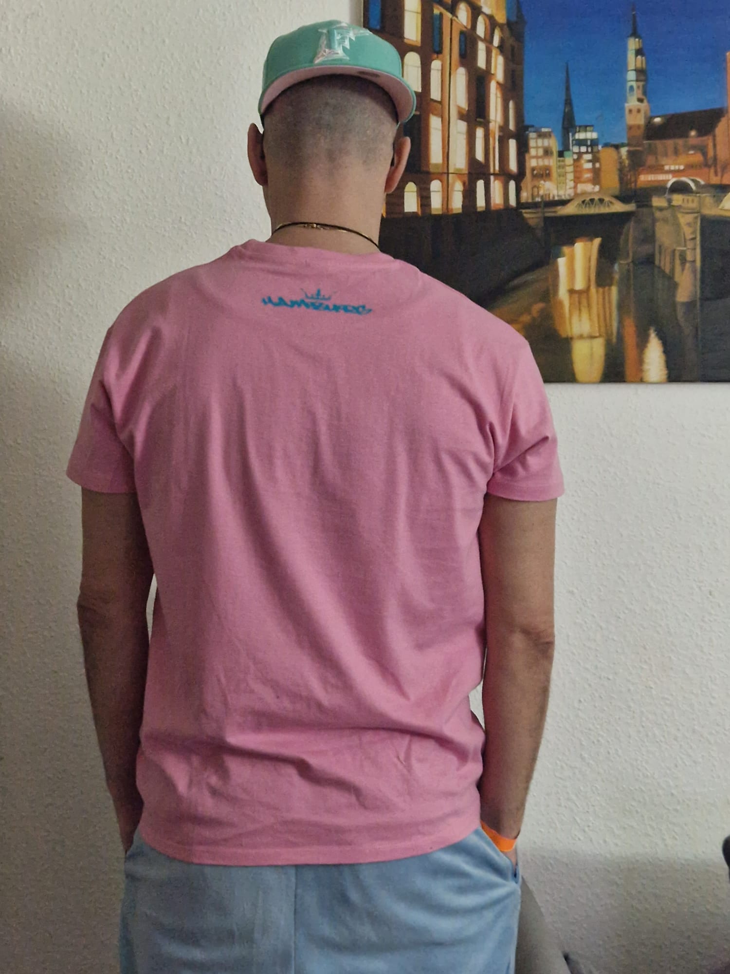 Survival of the Fittest Crown exclusive T-Shirt Baby Pink Sky Blue Türkis Pastell von Sol Backview Styles Crown