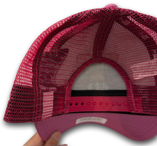 new_era_graphic_print_9forty_trucker_tokyo_cap_pink_black_white_backview NE Graphic Print Adjustable Trucker Cap Tokyo Lilac Pink White Black von New Era Backview