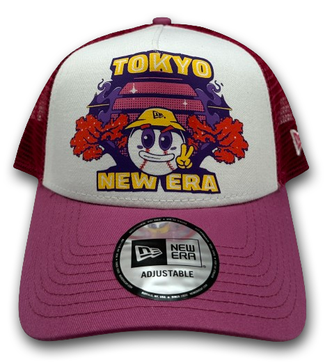 new_era_graphic_print_9forty_trucker_tokyo_cap_pink_black_white NE Graphic Print Adjustable Trucker Cap Tokyo Lilac Pink White Black von New Era