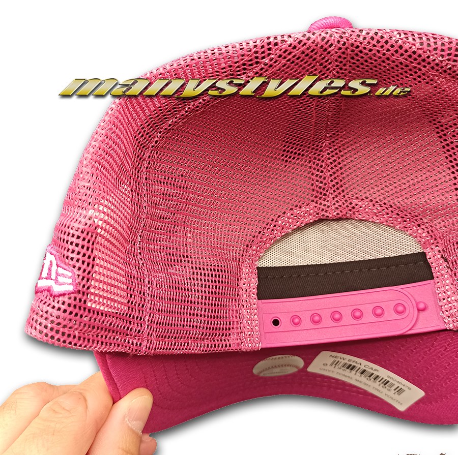NY Yankees MLB 9FORTY Chyt Tonal Mesh Trucker Curved Visor Adjustable Snapback Cap Pink White von New Era Backview