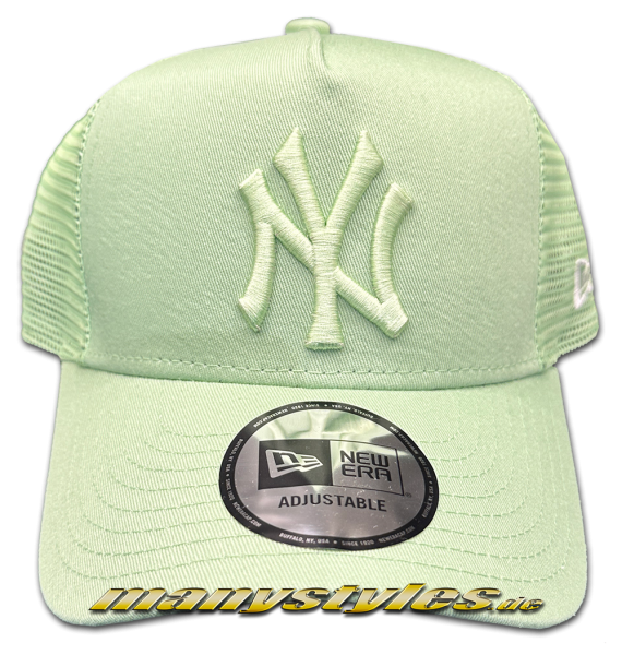 NY Yankees MLB 9FORTY Tonal Mesh Trucker Curved Visor Adjustable Snapback Cap Lime Green von New Era
