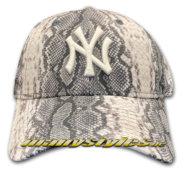 NY Yankees 9FORTY MLB Womens Adjustable Curved Visor Cap Snake White von New Era