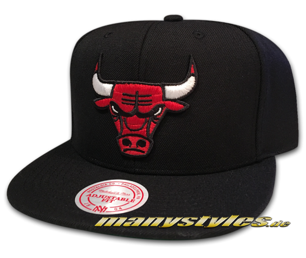 Chicago Bulls NBA Snapback Cap Wool Solid Basic Black Red White Official Team Color von Mitchell and Ness