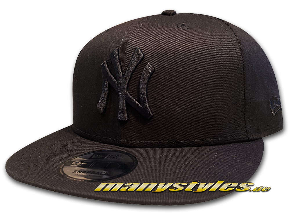 NY Yankees MLB 9FIFTY League Essential Tonal Snapback Cap 950 Black on Black von New Era 